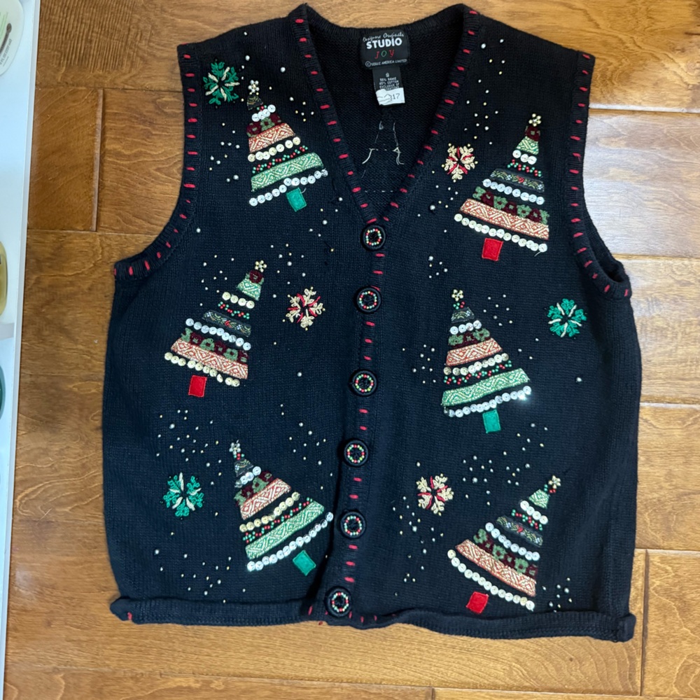 Like New Size Small  Designers Original Christmas  Button-Up Vest Segue Limited